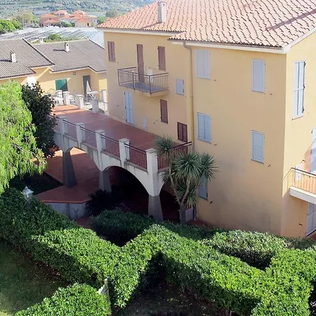 Residenz Il Borgo Della Rovere * San Bartolomeo Al Mare